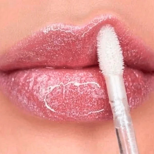 Apple Moisturizing Gloss Lipstick with Mirror Effect, Shimmer and Illuminating Particles – Max Love, Shade 14 – 5ml